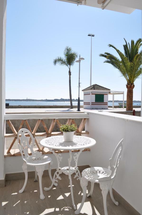 Apartamentos En Paseo Maritimo Эль-Ромпидо Экстерьер фото